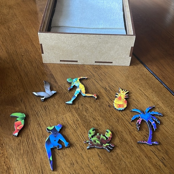 Parrot figured wooden puzzle 106 shaped pieces wild toy - Picture 6 of 7